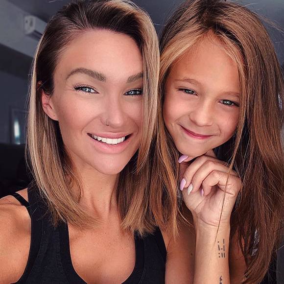 Meet your Posher, Audrey - Picture 1 of 1